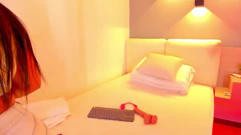 Ella online show from 11, 9, 2025