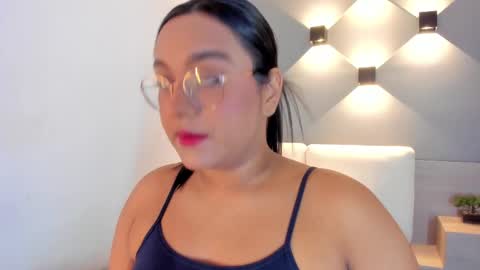 Ella online show from 27, 10, 2025