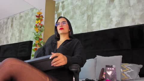  ella  online show from 7, 2, 2025