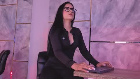  ella  online show from 23, 3, 2026