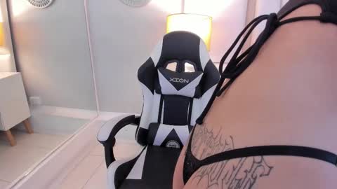 Ella Sanders online show from 7, 3, 2026