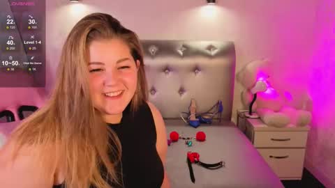 Scarlet online show from 15, 10, 2025