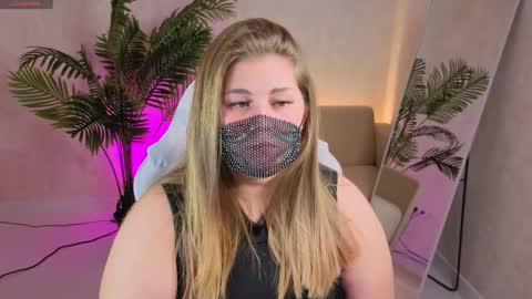 Scarlet online show from 23, 10, 2025