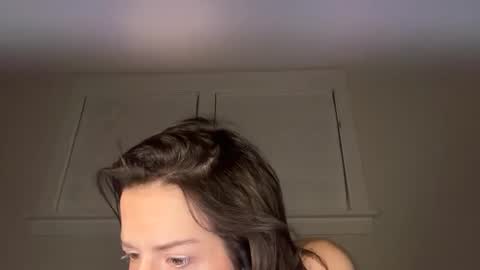 Elle67 online show from 17, 10, 2025