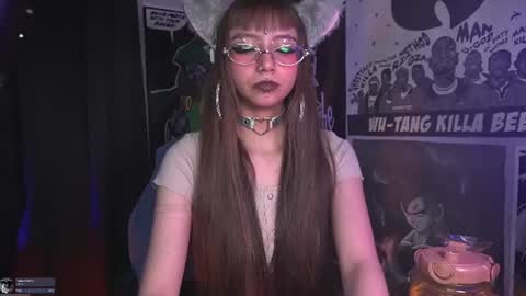 Snapshot of elle_uwu chatting on 18, 6, 2026 follow me on instagram . online show from 18, 6, 2026