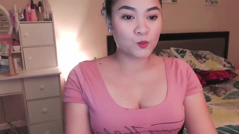 Snapshot of elleelle123 chatting on 2, 12, 2024 Ann online show from 2, 12, 2024