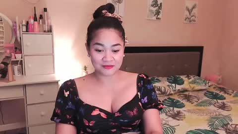 Snapshot of elleelle123 chatting on 11, 12, 2024 Ann online show from 11, 12, 2024