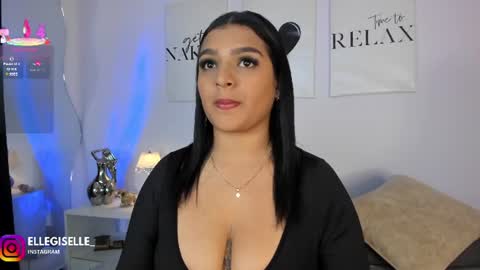 Snapshot of ellegisellee chatting on 23, 6, 2026 Yiss online show from 23, 6, 2026