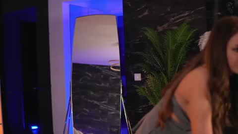 EllenKarter online show from 10, 1, 2025