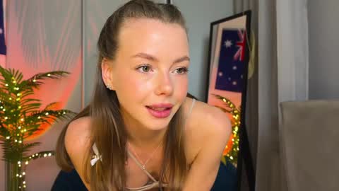 Snapshot of elli_harmon chatting on 11, 1, 2025 Ellie  --- Ill see you either on Friday or Saturday and definitely on Sunday  online show from 11, 1, 2025