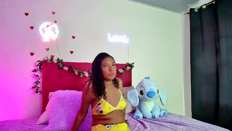 Snapshot of ellie_cute7 chatting on 30, 5, 2026 ellie_cute7 online show from 30, 5, 2026