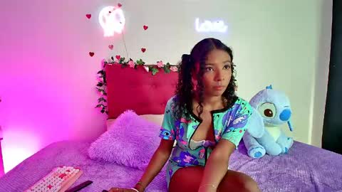 Snapshot of ellie_cute7 chatting on 2, 6, 2026 ellie_cute7 online show from 2, 6, 2026