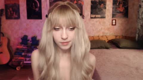 ellie_friendly online show from 10, 2, 2025