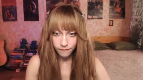 Snapshot of ellie_friendly chatting on 7, 7, 2026 ellie_friendly online show from 7, 7, 2026
