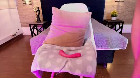 elliee_alves online show from 21, 7, 2026