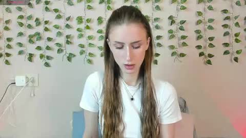 Snapshot of ellierough chatting on 18, 6, 2026 ellierough online show from 18, 6, 2026