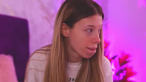 EllinaNuria online show from 23, 2, 2026