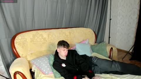 elliot_mars_ online show from 17, 10, 2025