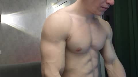 elliot_muscle04 online show from 29, 3, 2026