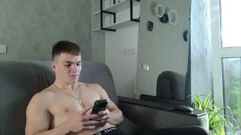 Snapshot of elliot_muscle04 chatting on 5, 5, 2026 elliot_muscle04 online show from 5, 5, 2026