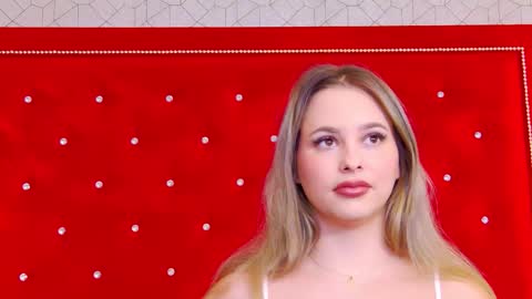 Elsa Jean online show from 19, 11, 2025