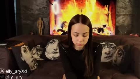 Snapshot of elly_ary chatting on 24, 2, 2026 elly_ary online show from 24, 2, 2026