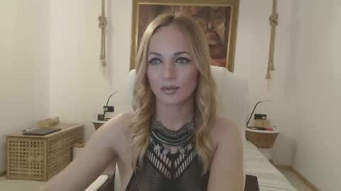 EllyaDiamond online show from 3, 2, 2025