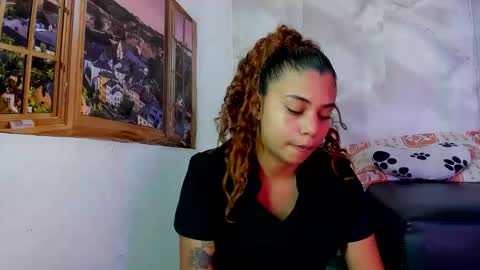 Snapshot of ellybloom chatting on 19, 4, 2026 ellybloom online show from 19, 4, 2026