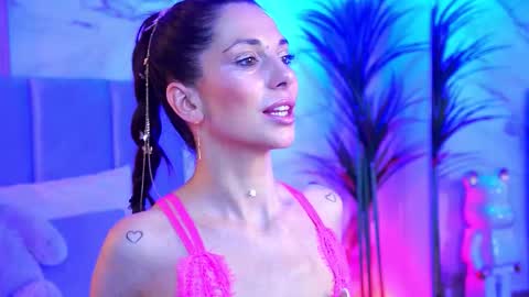 Elly online show from 3, 11, 2025