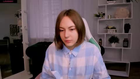 elma_lily online show from 7, 11, 2025