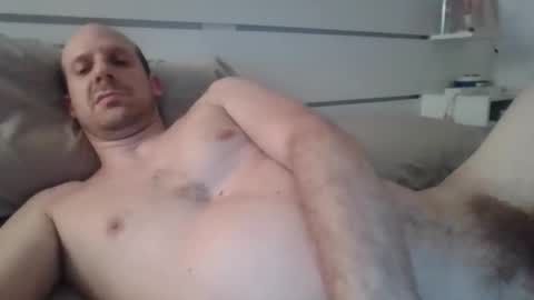 Snapshot of elmatirestrepo chatting on 8, 3, 2026 Mati Restrepo online show from 8, 3, 2026