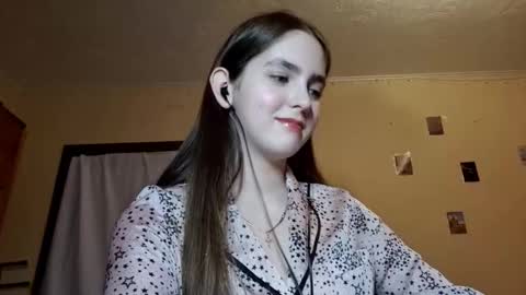 Snapshot of elmeraurora chatting on 20, 2, 2026 Kate online show from 20, 2, 2026