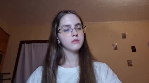 Snapshot of elmeraurora chatting on 2, 3, 2026 Kate online show from 2, 3, 2026