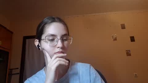 Kate online show from 19, 6, 2026