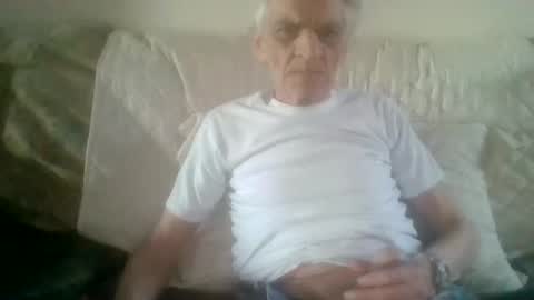 Snapshot of elmo191271 chatting on 8, 6, 2026 elmo191271 online show from 8, 6, 2026