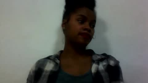 Snapshot of elodie228680 chatting on 8, 6, 2026 elodie228680 online show from 8, 6, 2026