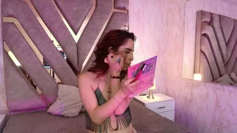 Snapshot of elodie_rouge chatting on 11, 5, 2026 Elodie online show from 11, 5, 2026