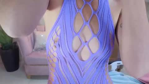 Elody  online show from 15, 10, 2025