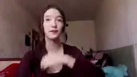 Snapshot of elouisevallian chatting on 22, 5, 2026 Elara online show from 22, 5, 2026
