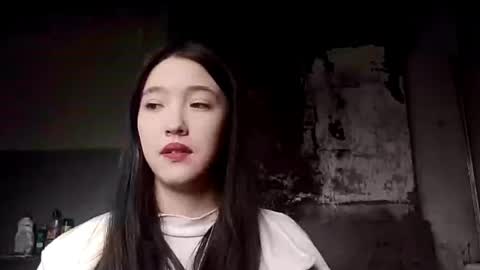 Snapshot of elouisevallian chatting on 5, 6, 2026 Elara online show from 5, 6, 2026