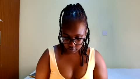 Snapshot of elowen655796 chatting on 2, 7, 2026 ELOWENA online show from 2, 7, 2026