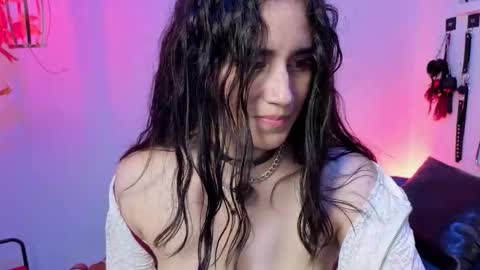 elowen_halley1 online show from 13, 3, 2026