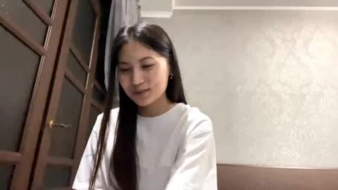 Snapshot of elsedesmond chatting on 6, 4, 2026 Mia online show from 6, 4, 2026