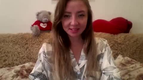Snapshot of elvinasweet chatting on 9, 10, 2025 ElvinaSweet online show from 9, 10, 2025