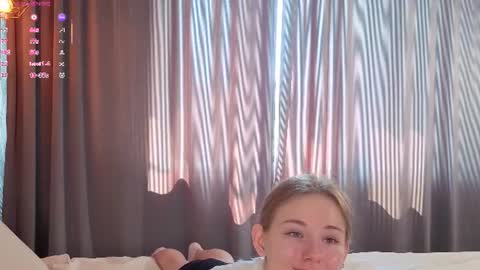 Snapshot of elvyrose chatting on 7, 7, 2026 Alex online show from 7, 7, 2026
