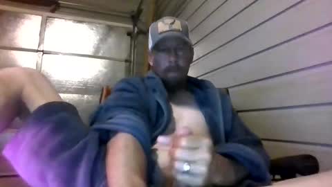 Snapshot of elwooood7 chatting on 25, 4, 2026 elwooood7 online show from 25, 4, 2026
