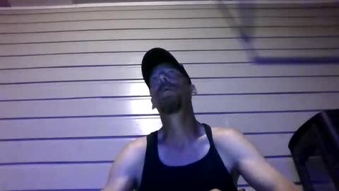 Snapshot of elwooood7 chatting on 31, 5, 2026 elwooood7 online show from 31, 5, 2026