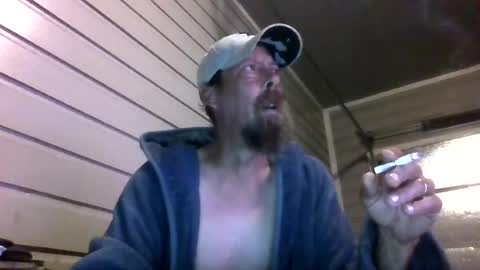 Snapshot of elwooood7 chatting on 18, 7, 2026 elwooood7 online show from 18, 7, 2026
