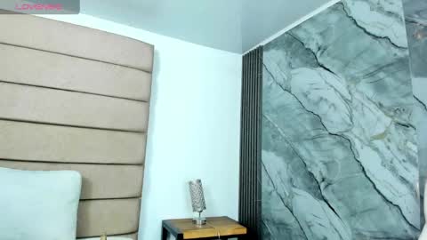 ely brown online show from 12, 4, 2026