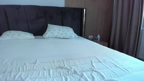 Ely online show from 8, 4, 2026